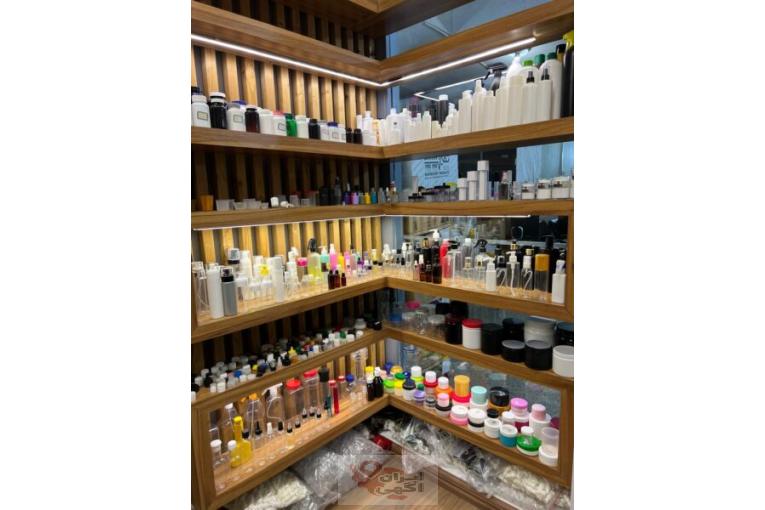 تولید بطری های پت و پلی اتیلن در زمینه غذایی ، دارویی ، آرایشی و بهداشتی