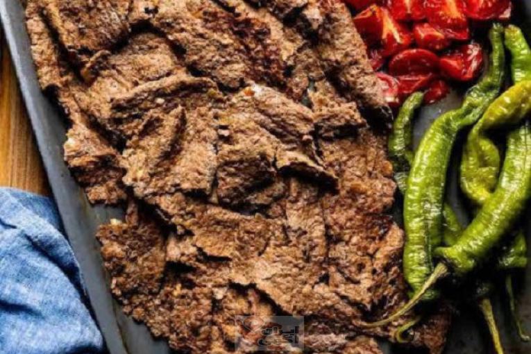 رول کباب ترکی طعام طلایی با استفاده از گوشت باکیفیت ادویه‌های طبیعی و بسته‌بندی کاملاً بهداشتی